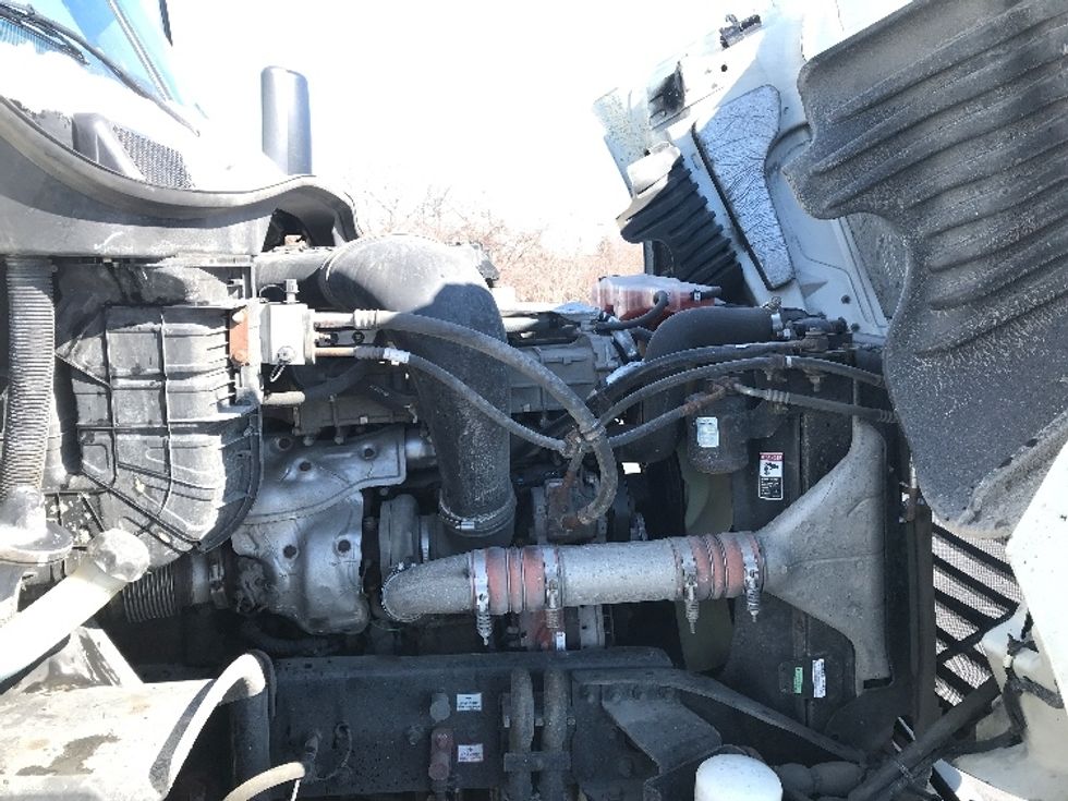 Day Cab Tractor-Heavy Duty Tractors-Freightliner-2018-Cascadia 12564ST-Indianapolis-IN-355,406\n\t\tmiles-$ 43,250 - Image 15