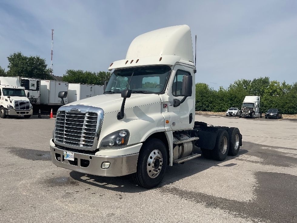 Day Cab Tractor-Heavy Duty Tractors-Freightliner-2018-Cascadia 12564ST-Indianapolis-IN-419,636\n\t\tmiles-$ 43,500 - Image 3