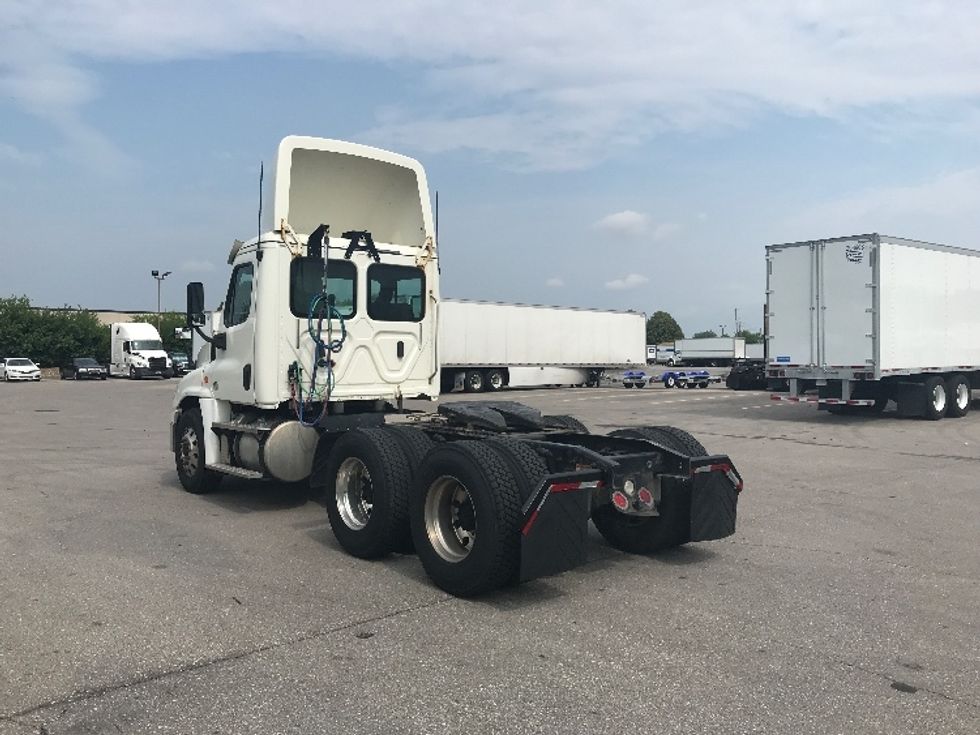 Day Cab Tractor-Heavy Duty Tractors-Freightliner-2018-Cascadia 12564ST-Indianapolis-IN-461,375\n\t\tmiles-$ 41,250 - Image 5