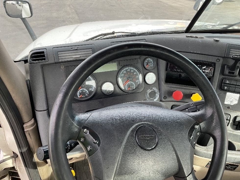 Day Cab Tractor-Heavy Duty Tractors-Freightliner-2018-Cascadia 12564ST-Indianapolis-IN-470,289\n\t\tmiles-$ 36,750 - Image 11