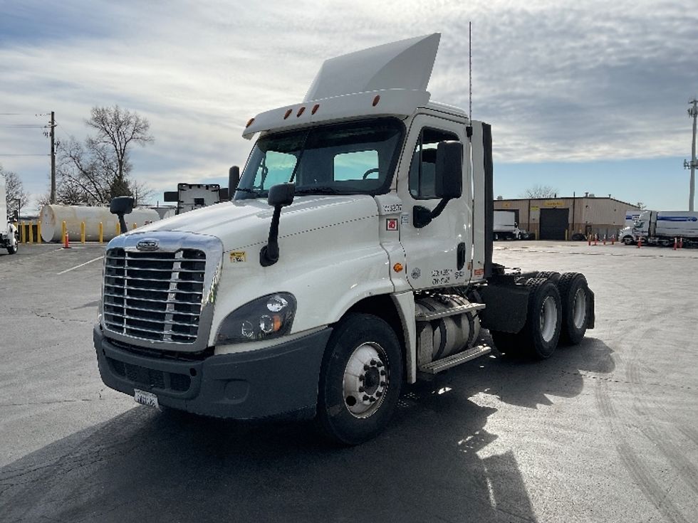 Day Cab Tractor-Heavy Duty Tractors-Freightliner-2018-Cascadia 12564ST-Indianapolis-IN-470,289\n\t\tmiles-$ 36,750 - Image 3