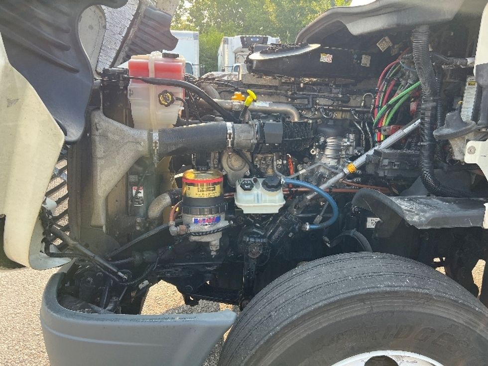 Day Cab Tractor-Heavy Duty Tractors-Freightliner-2018-Cascadia 12564ST-Indianapolis-IN-518,883\n\t\tmiles-$ 35,750 - Image 16