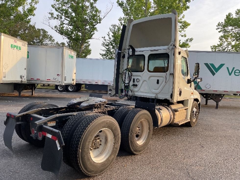 Day Cab Tractor-Heavy Duty Tractors-Freightliner-2018-Cascadia 12564ST-Jacksonville-FL-204,675\n\t\tmiles-$ 49,250 - Image 7