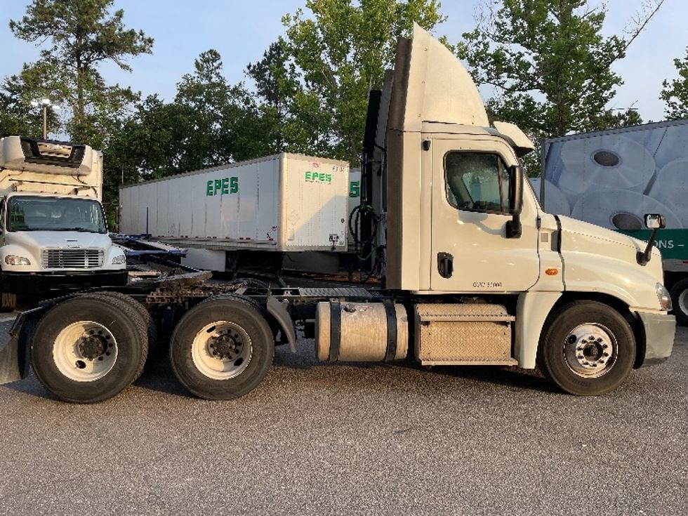 Day Cab Tractor-Heavy Duty Tractors-Freightliner-2018-Cascadia 12564ST-Jacksonville-FL-204,675\n\t\tmiles-$ 49,250 - Image 8