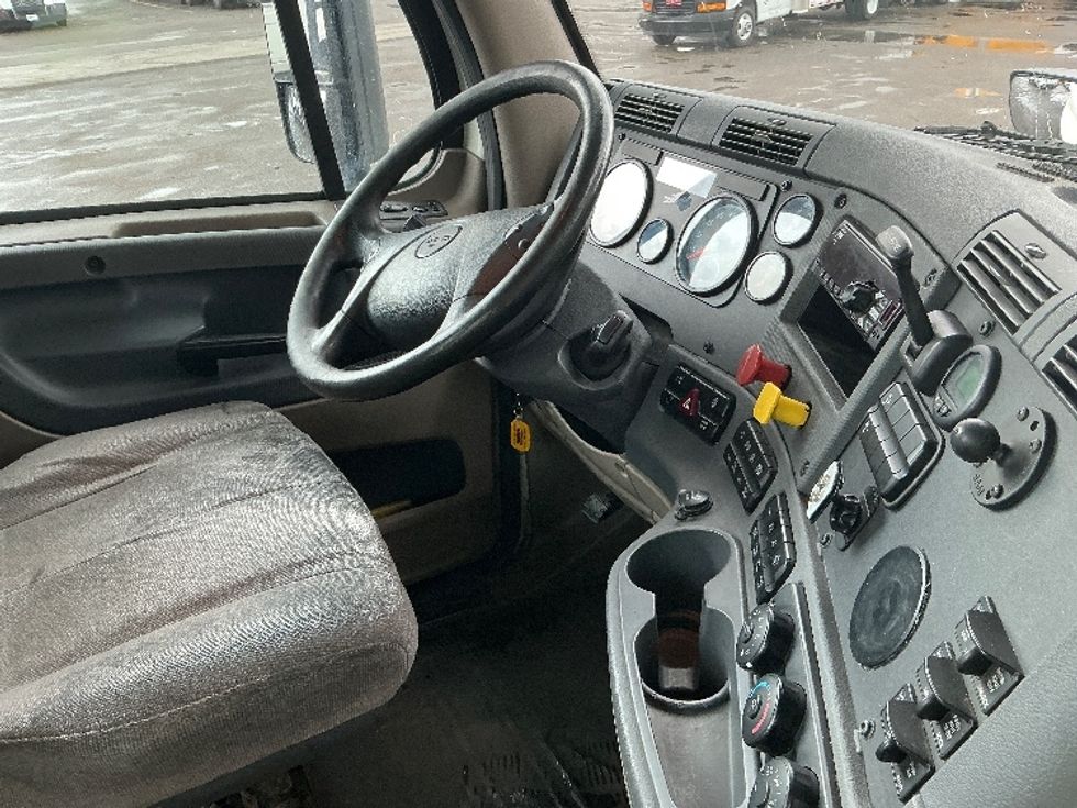 Day Cab Tractor-Heavy Duty Tractors-Freightliner-2018-Cascadia 12564ST-Jacksonville-FL-489,917\n\t\tmiles-$ 38,250 - Image 14
