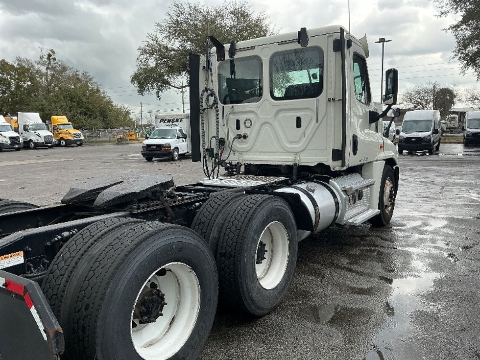 Day Cab Tractor-Heavy Duty Tractors-Freightliner-2018-Cascadia 12564ST-Jacksonville-FL-489,917\n\t\tmiles-$ 38,250 - Image 7