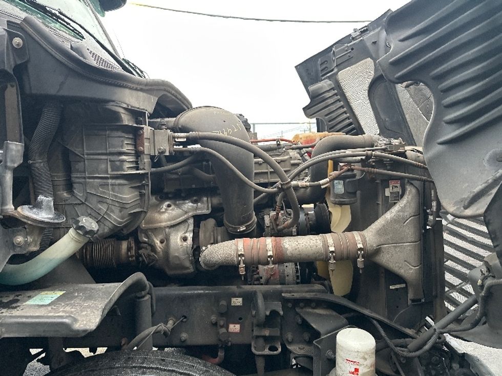 Day Cab Tractor-Heavy Duty Tractors-Freightliner-2018-Cascadia 12564ST-Jamaica-NY-252,624\n\t\tmiles-$ 35,500 - Image 15
