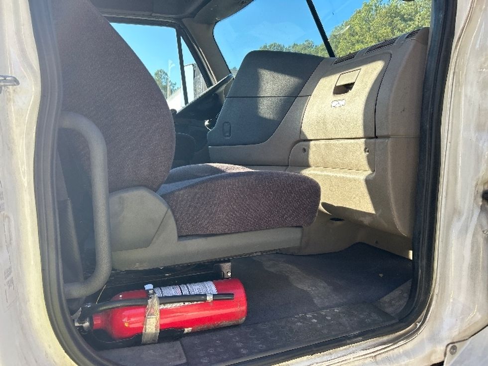 Day Cab Tractor-Heavy Duty Tractors-Freightliner-2018-Cascadia 12564ST-Jonesboro-GA-281,150\n\t\tmiles-$ 45,000 - Image 12