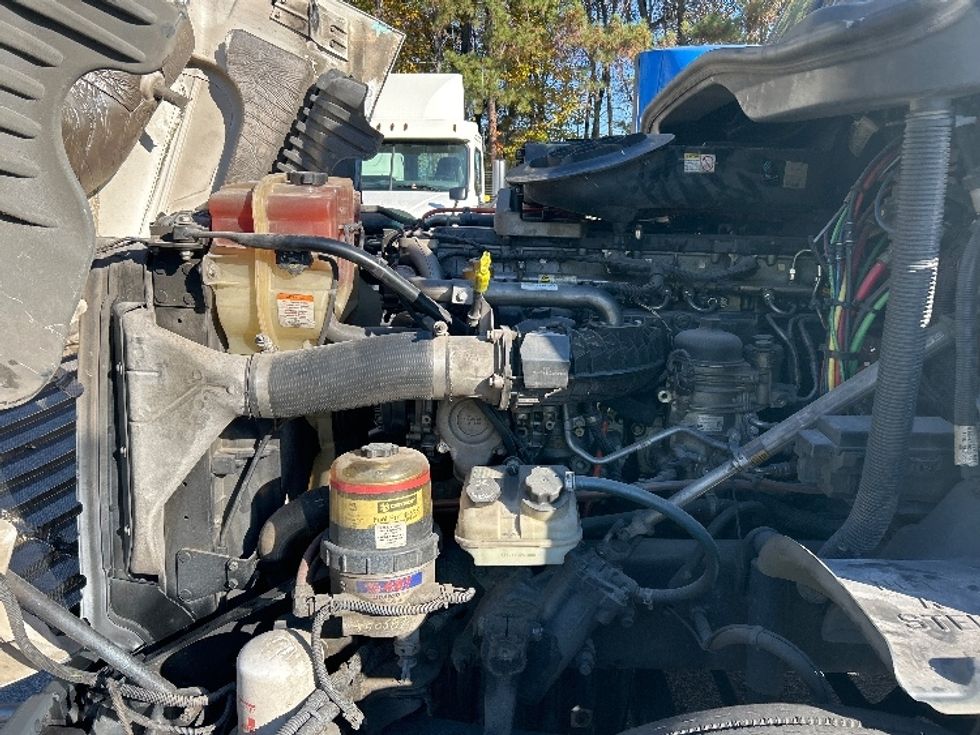 Day Cab Tractor-Heavy Duty Tractors-Freightliner-2018-Cascadia 12564ST-Jonesboro-GA-281,150\n\t\tmiles-$ 45,000 - Image 16