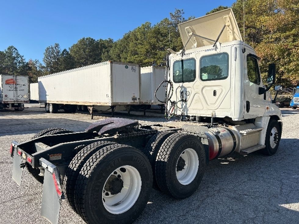 Day Cab Tractor-Heavy Duty Tractors-Freightliner-2018-Cascadia 12564ST-Jonesboro-GA-281,150\n\t\tmiles-$ 45,000 - Image 7