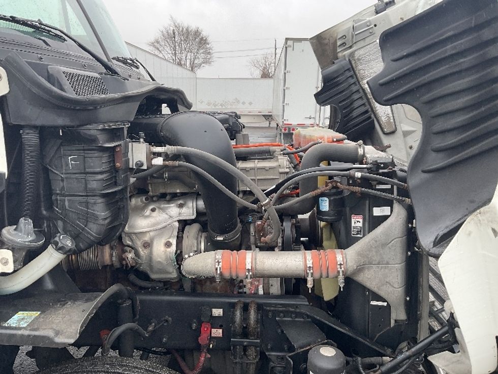 Day Cab Tractor-Heavy Duty Tractors-Freightliner-2018-Cascadia 12564ST-Kansas City-MO-402,828\n\t\tmiles-$ 39,250 - Image 15