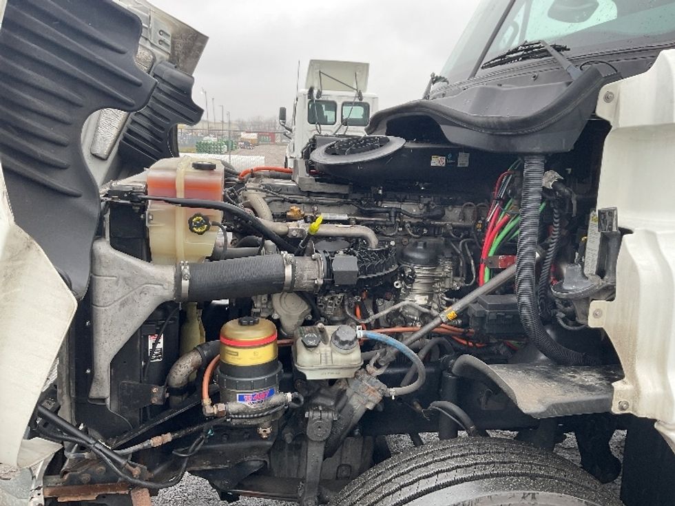 Day Cab Tractor-Heavy Duty Tractors-Freightliner-2018-Cascadia 12564ST-Kansas City-MO-402,828\n\t\tmiles-$ 39,250 - Image 16