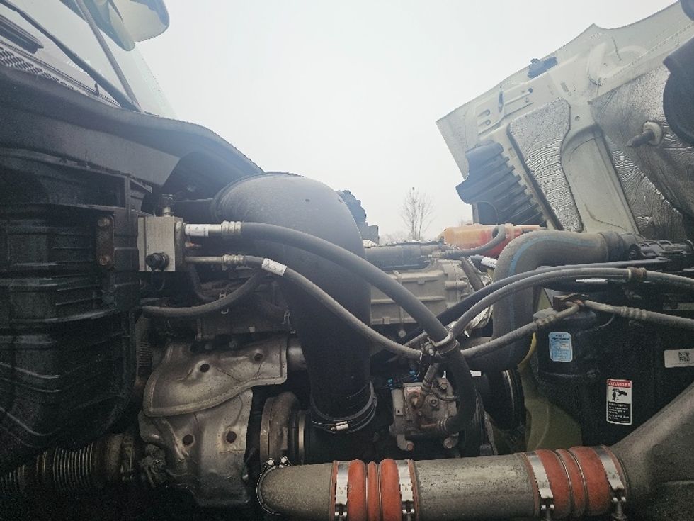 Day Cab Tractor-Heavy Duty Tractors-Freightliner-2018-Cascadia 12564ST-Kansas City-MO-442,326\n\t\tmiles-$ 31,500 - Image 15