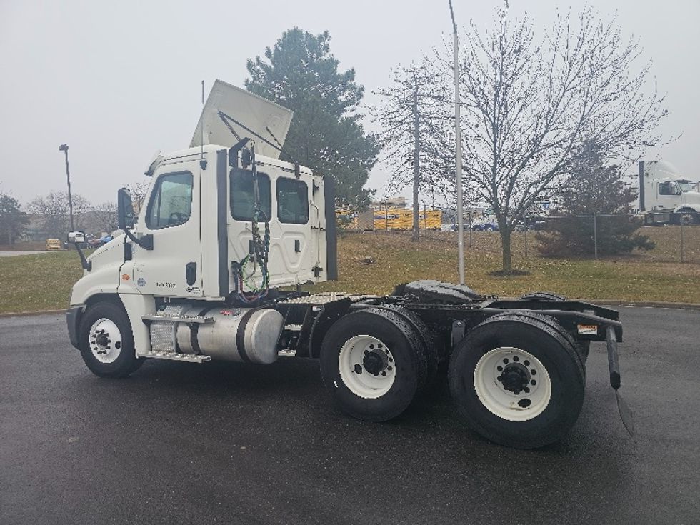 Day Cab Tractor-Heavy Duty Tractors-Freightliner-2018-Cascadia 12564ST-Kansas City-MO-442,326\n\t\tmiles-$ 31,500 - Image 5