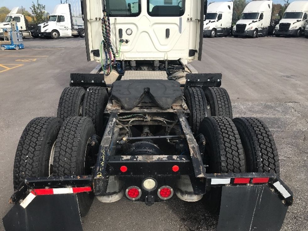Day Cab Tractor-Heavy Duty Tractors-Freightliner-2018-Cascadia 12564ST-Kansas City-MO-453,869\n\t\tmiles-$ 34,500 - Image 6