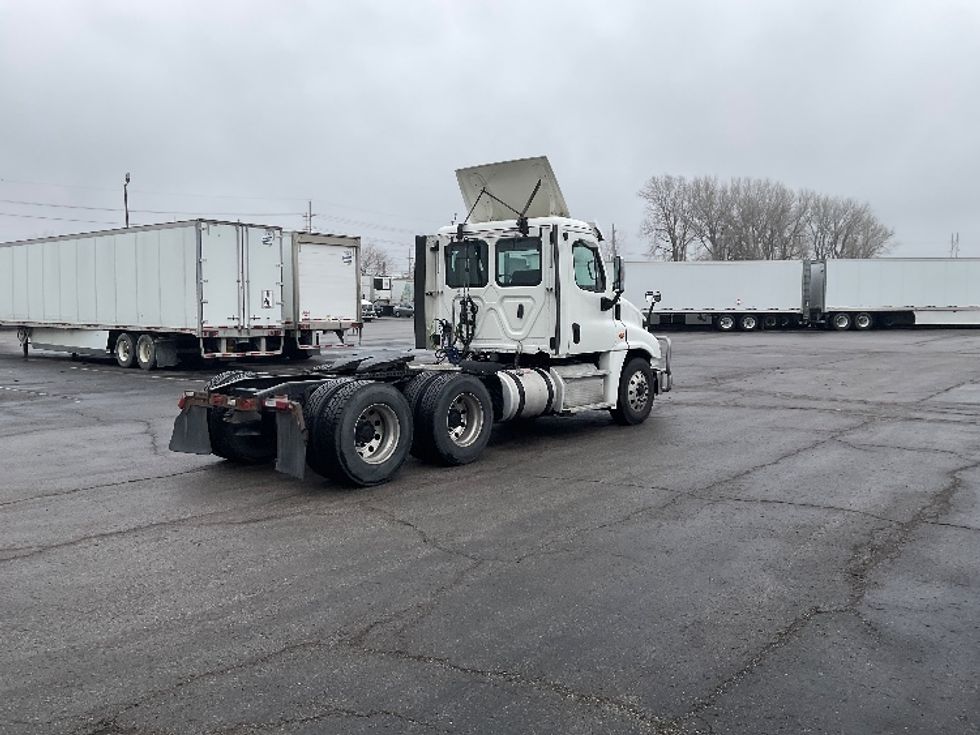 Day Cab Tractor-Heavy Duty Tractors-Freightliner-2018-Cascadia 12564ST-Kansas City-MO-520,953\n\t\tmiles-$ 34,500 - Image 7
