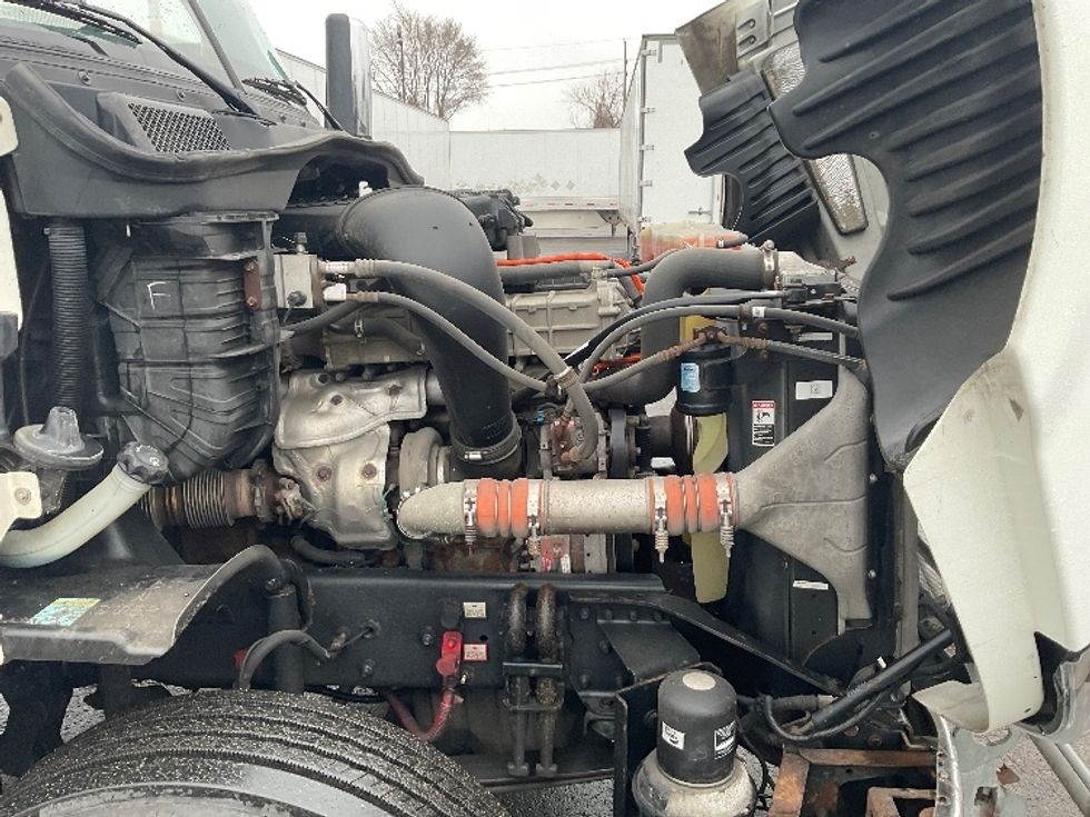 Day Cab Tractor-Heavy Duty Tractors-Freightliner-2018-Cascadia 12564ST-Kansas City-MO-562,321\n\t\tmiles-$ 32,750 - Image 15