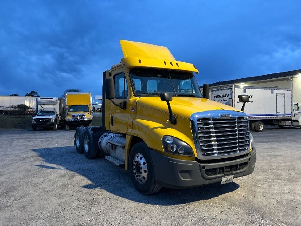 Your Next Used 2018 Freightliner Cascadia 12564ST, 300118, Is For Sale