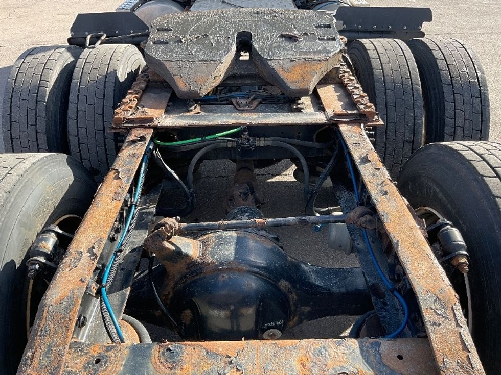 Day Cab Tractor-Heavy Duty Tractors-Freightliner-2018-Cascadia 12564ST-Lansing-MI-195,104\n\t\tmiles-$ 44,250 - Image 6