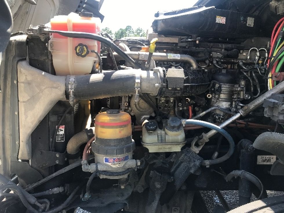 Day Cab Tractor-Heavy Duty Tractors-Freightliner-2018-Cascadia 12564ST-Lexington-SC-534,897\n\t\tmiles-$ 32,500 - Image 16