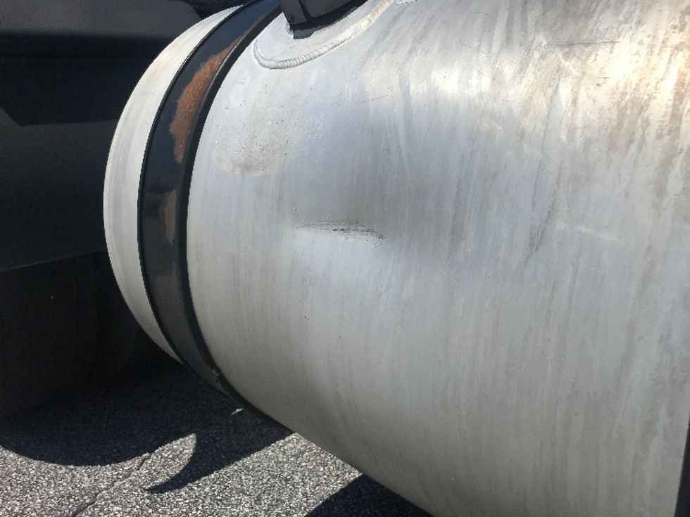 Day Cab Tractor-Heavy Duty Tractors-Freightliner-2018-Cascadia 12564ST-Lexington-SC-534,897\n\t\tmiles-$ 32,500 - Image 17