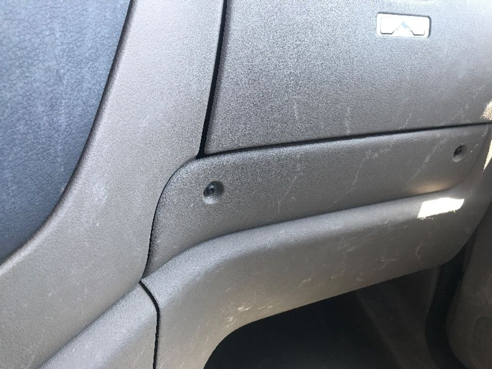 Day Cab Tractor-Heavy Duty Tractors-Freightliner-2018-Cascadia 12564ST-Lexington-SC-534,897\n\t\tmiles-$ 32,500 - Image 18