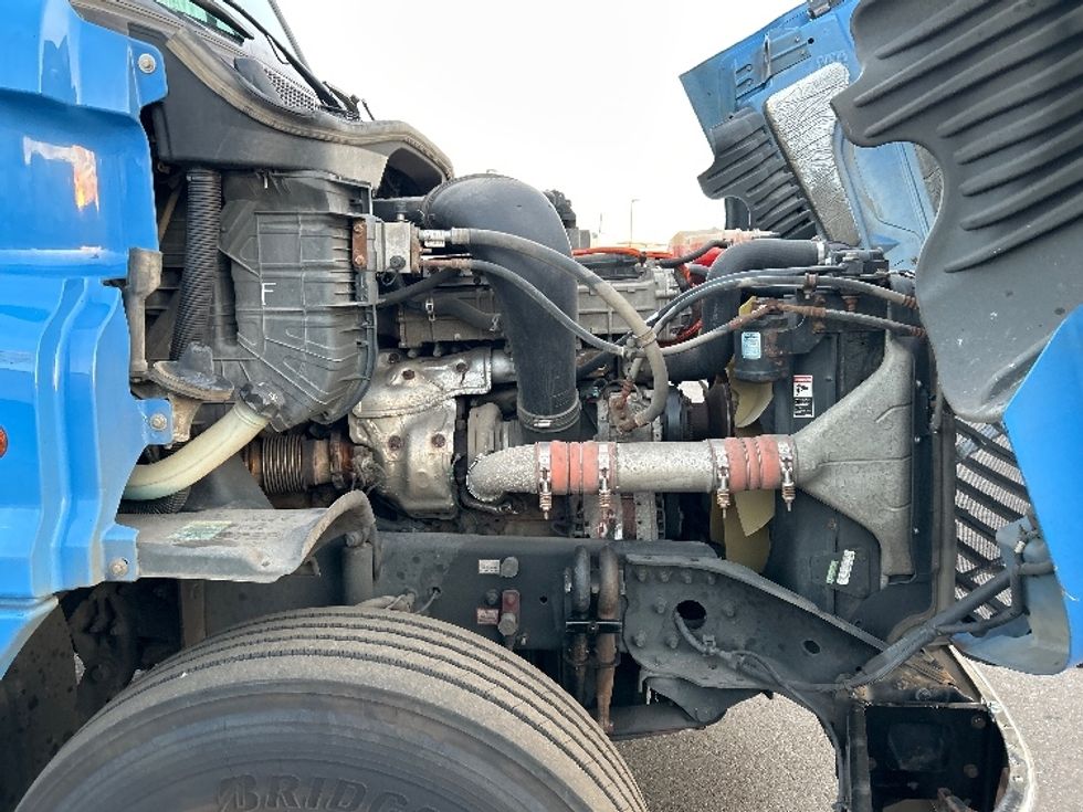 Day Cab Tractor-Heavy Duty Tractors-Freightliner-2018-Cascadia 12564ST-Linden-NJ-306,253\n\t\tmiles-$ 41,750 - Image 15