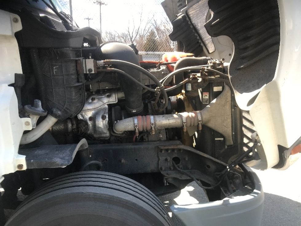 Day Cab Tractor-Heavy Duty Tractors-Freightliner-2018-Cascadia 12564ST-Londonderry-NH-345,125\n\t\tmiles-$ 36,750 - Image 15