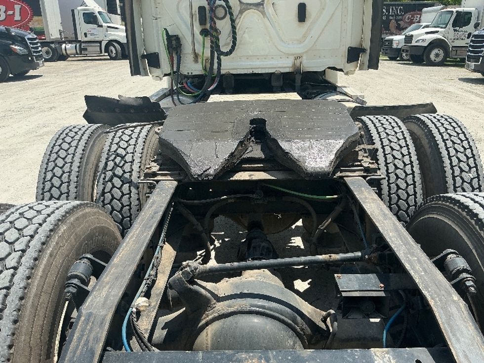 Day Cab Tractor-Heavy Duty Tractors-Freightliner-2018-Cascadia 12564ST-Macon-GA-207,845\n\t\tmiles-$ 49,500 - Image 6