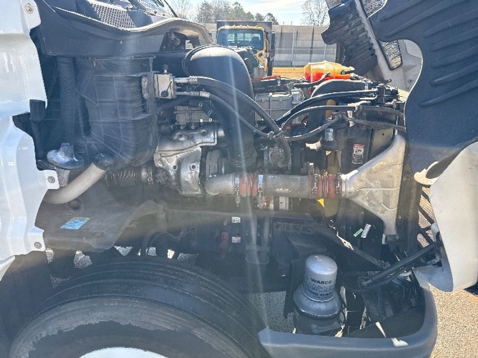 Day Cab Tractor-Heavy Duty Tractors-Freightliner-2018-Cascadia 12564ST-Mebane-NC-452,114\n\t\tmiles-$ 41,500 - Image 15