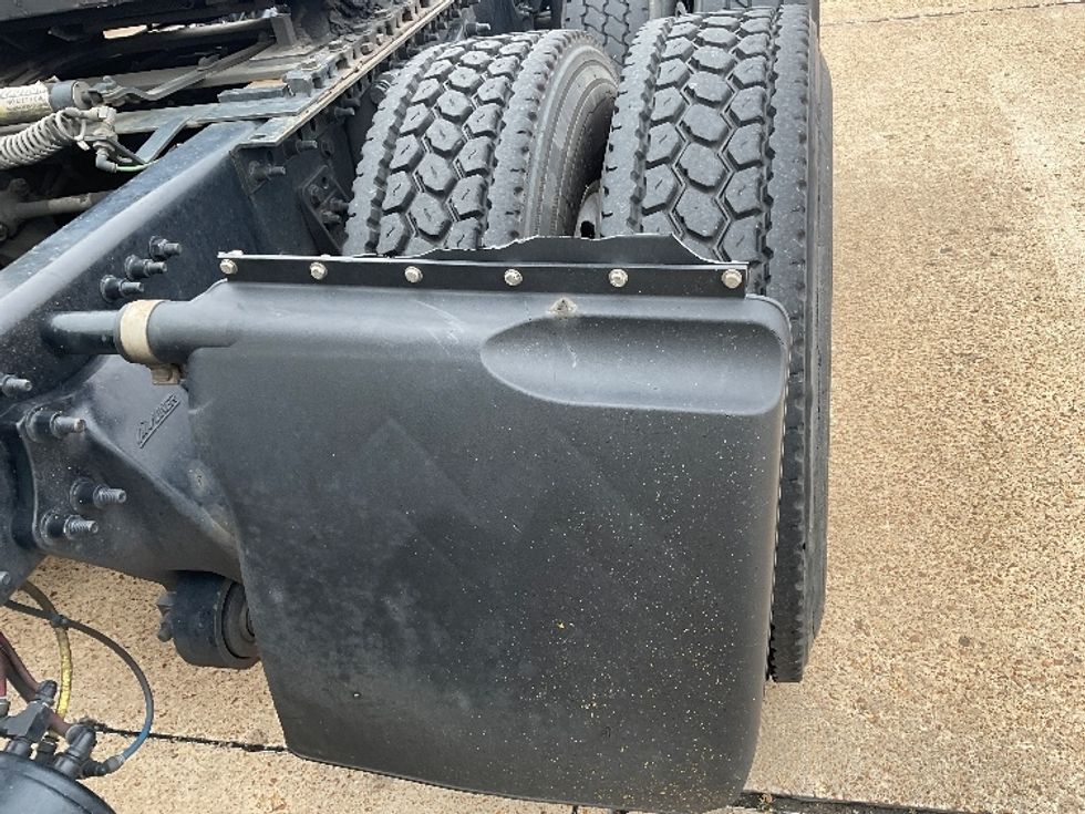 Day Cab Tractor-Heavy Duty Tractors-Freightliner-2018-Cascadia 12564ST-Memphis-TN-556,013\n\t\tmiles-$ 35,000 - Image 19