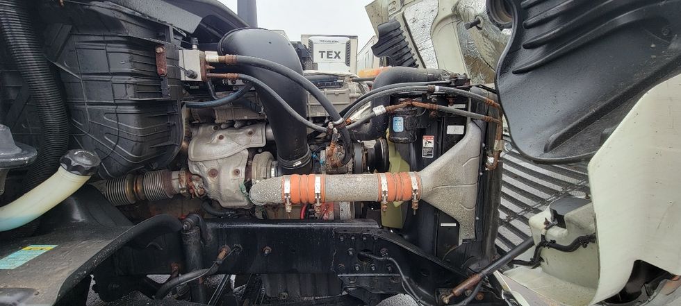 Day Cab Tractor-Heavy Duty Tractors-Freightliner-2018-Cascadia 12564ST-Middlefield-OH-409,354\n\t\tmiles-$ 39,250 - Image 15