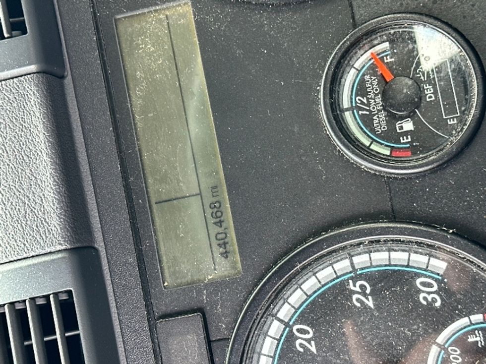 Day Cab Tractor-Heavy Duty Tractors-Freightliner-2018-Cascadia 12564ST-Middlefield-OH-440,464\n\t\tmiles-$ 41,500 - Image 17