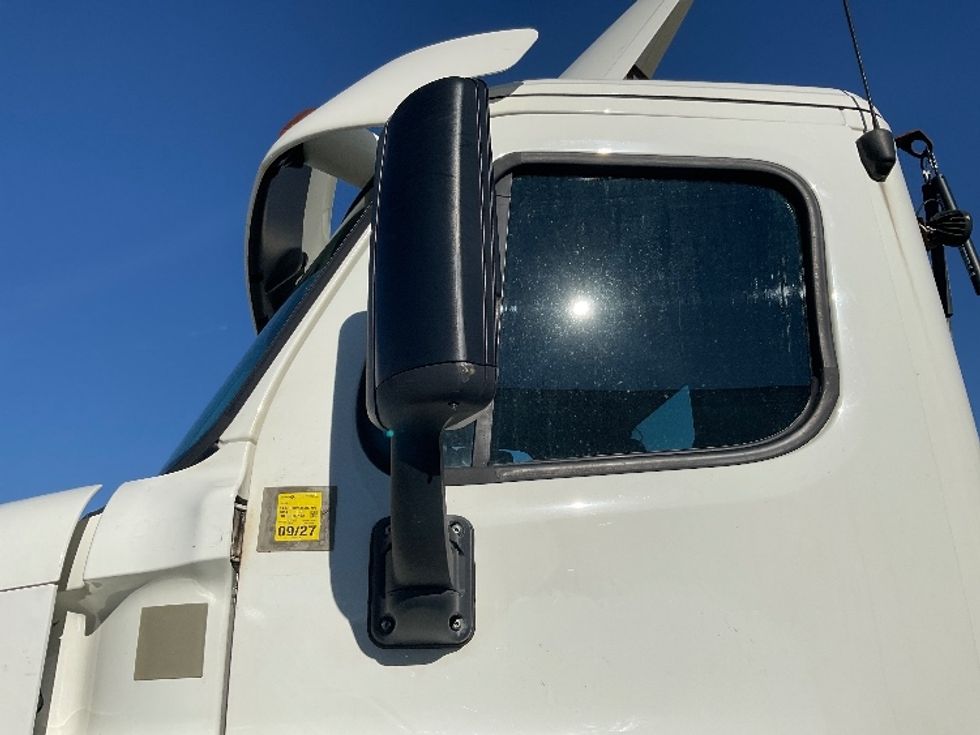 Day Cab Tractor-Heavy Duty Tractors-Freightliner-2018-Cascadia 12564ST-Mississauga-ON-244,164\n\t\tkm-$ 67,000 - Image 19