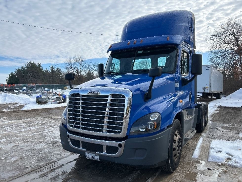 Day Cab Tractor-Heavy Duty Tractors-Freightliner-2018-Cascadia 12564ST-Moberly-MO-228,998\n\t\tmiles-$ 47,250 - Image 3