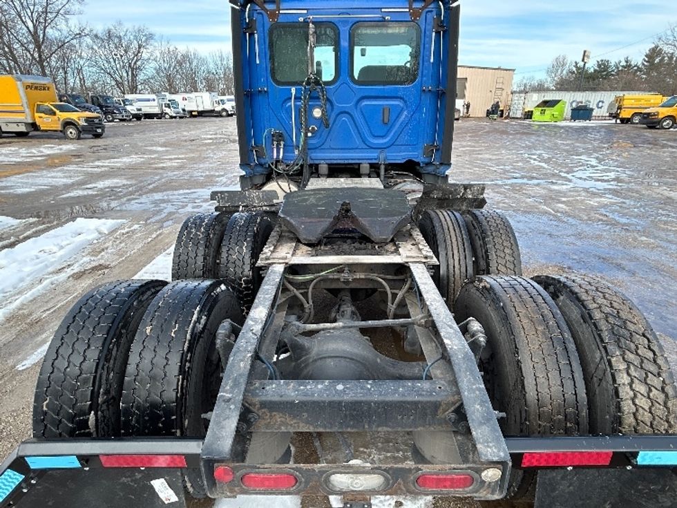 Day Cab Tractor-Heavy Duty Tractors-Freightliner-2018-Cascadia 12564ST-Moberly-MO-228,998\n\t\tmiles-$ 47,250 - Image 6