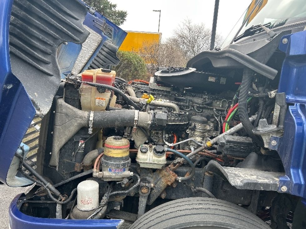 Day Cab Tractor-Heavy Duty Tractors-Freightliner-2018-Cascadia 12564ST-Montgomery-NY-202,989\n\t\tmiles-$ 39,250 - Image 15