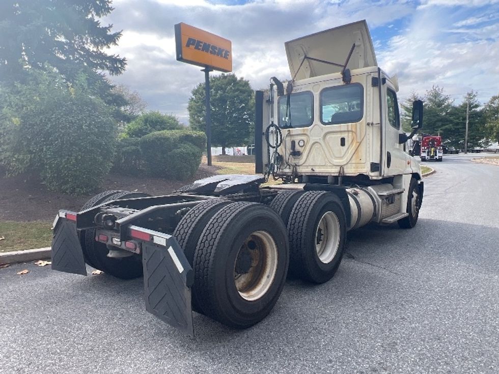 Day Cab Tractor-Heavy Duty Tractors-Freightliner-2018-Cascadia 12564ST-Montgomery-NY-314,467\n\t\tmiles-$ 43,500 - Image 7