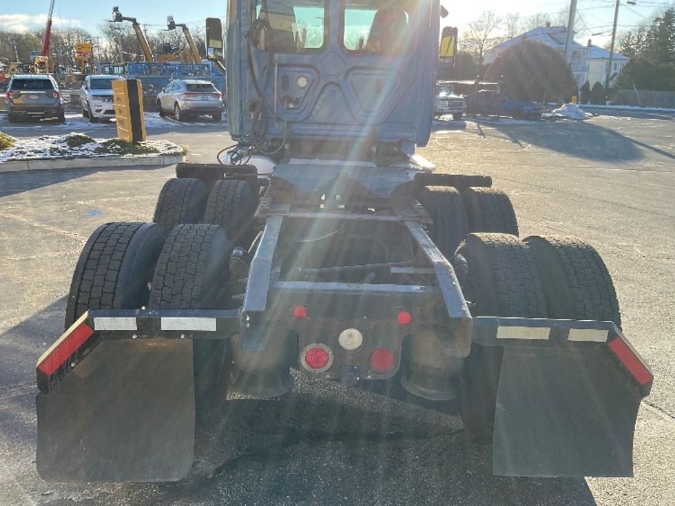 Day Cab Tractor-Heavy Duty Tractors-Freightliner-2018-Cascadia 12564ST-Montgomery-NY-452,470\n\t\tmiles-$ 32,500 - Image 6