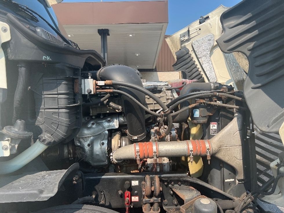 Day Cab Tractor-Heavy Duty Tractors-Freightliner-2018-Cascadia 12564ST-Montgomery-NY-467,224\n\t\tmiles-$ 36,000 - Image 15