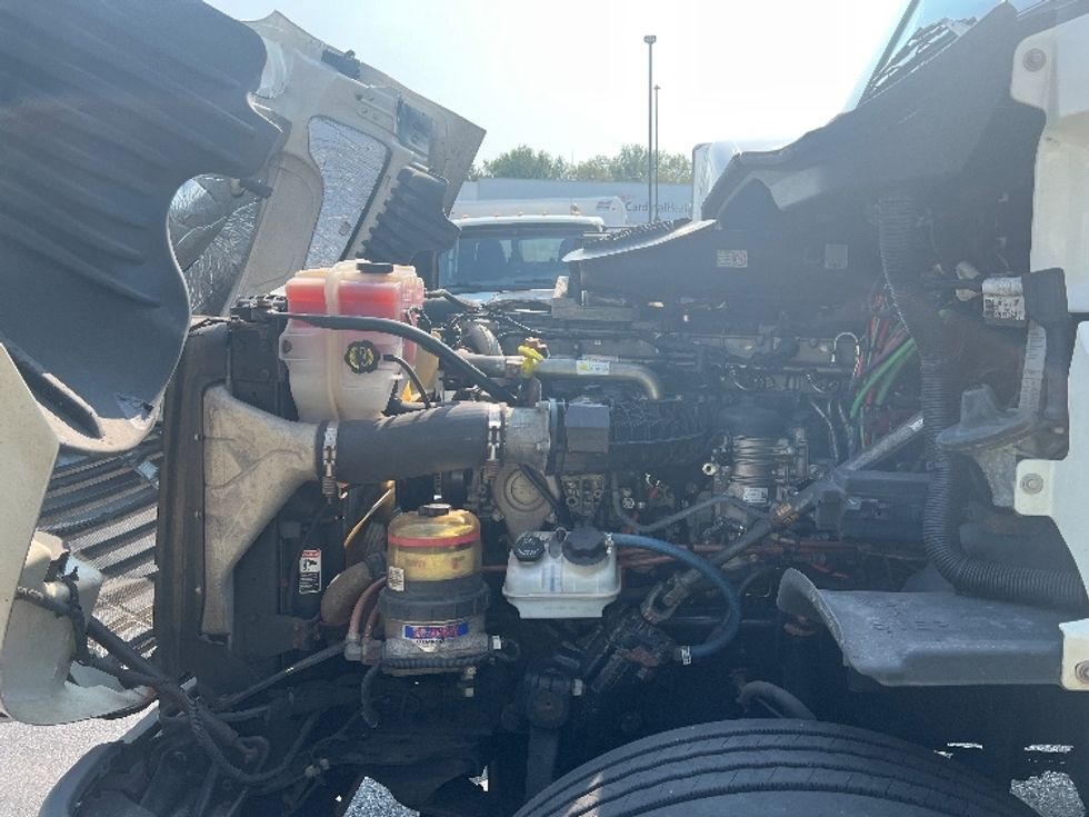 Day Cab Tractor-Heavy Duty Tractors-Freightliner-2018-Cascadia 12564ST-Montgomery-NY-467,224\n\t\tmiles-$ 36,000 - Image 16