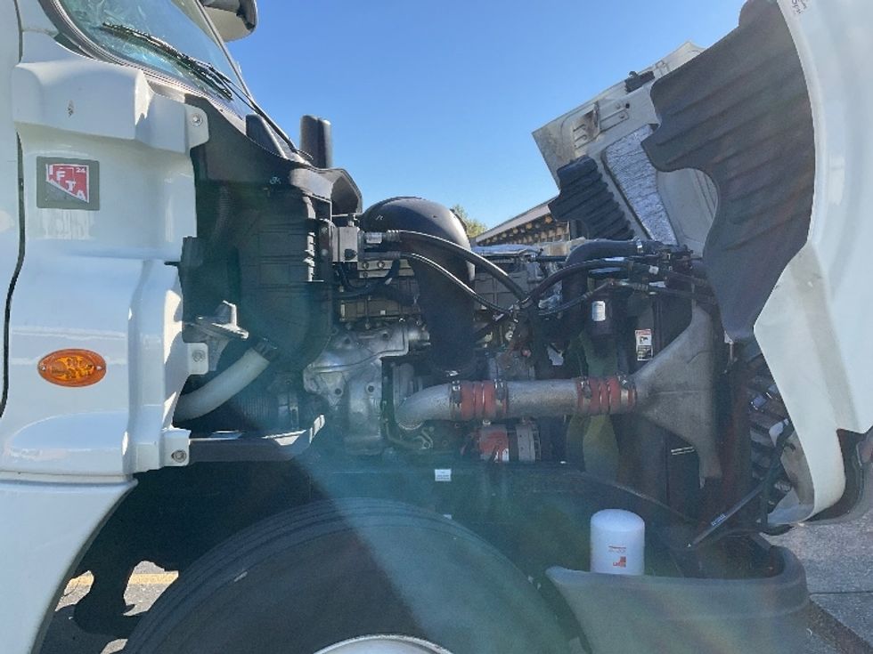 Day Cab Tractor-Heavy Duty Tractors-Freightliner-2018-Cascadia 12564ST-Mount Juliet-TN-729,503\n\t\tmiles-$ 26,500 - Image 12