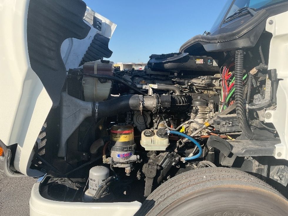 Day Cab Tractor-Heavy Duty Tractors-Freightliner-2018-Cascadia 12564ST-Nashville-TN-250,412\n\t\tmiles-$ 46,500 - Image 16