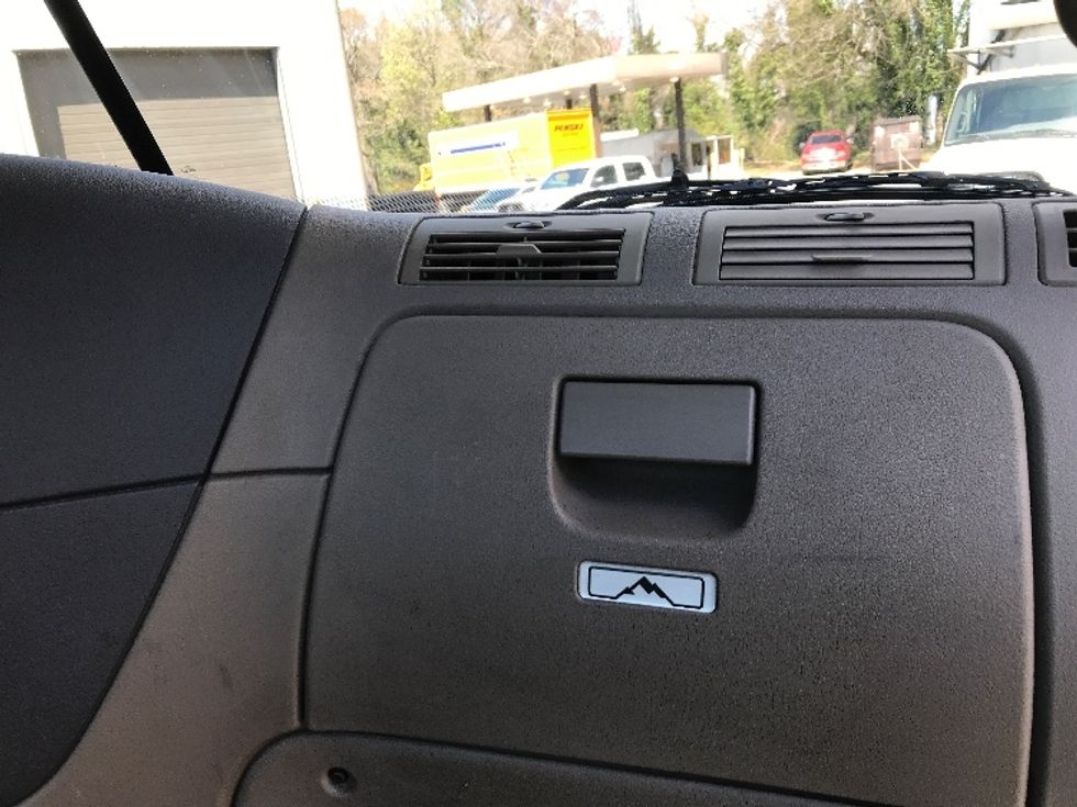 Day Cab Tractor-Heavy Duty Tractors-Freightliner-2018-Cascadia 12564ST-Newport News-VA-417,825\n\t\tmiles-$ 38,500 - Image 13