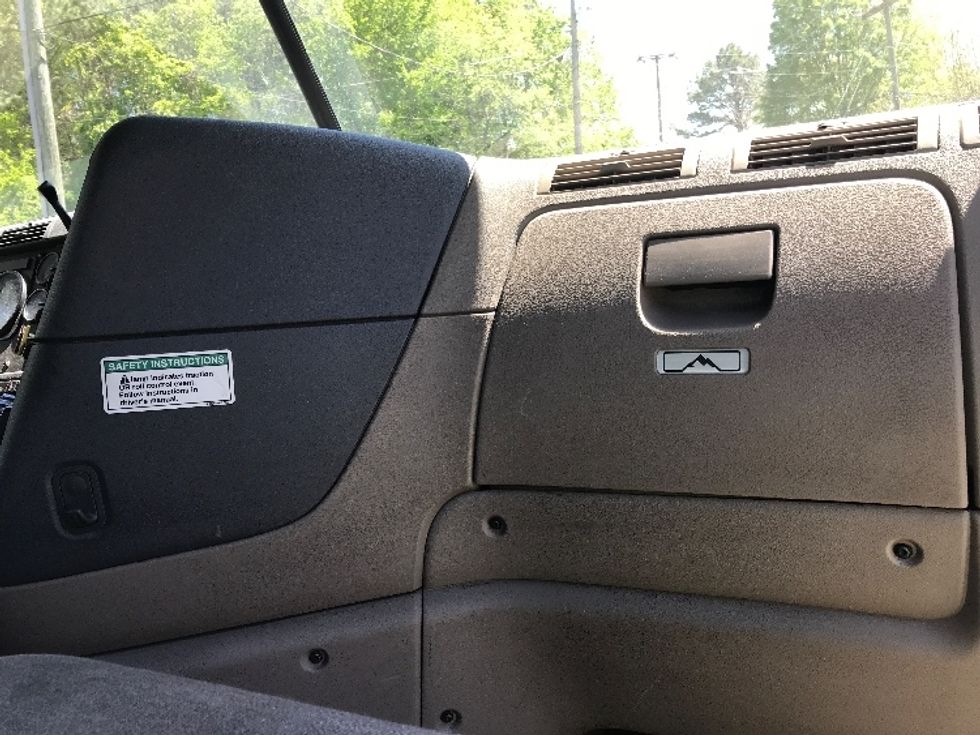 Day Cab Tractor-Heavy Duty Tractors-Freightliner-2018-Cascadia 12564ST-Norfolk-VA-533,998\n\t\tmiles-$ 32,500 - Image 13