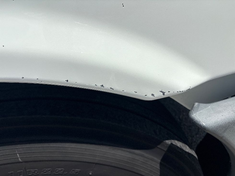 Day Cab Tractor-Heavy Duty Tractors-Freightliner-2018-Cascadia 12564ST-Norfolk-VA-533,998\n\t\tmiles-$ 32,500 - Image 18