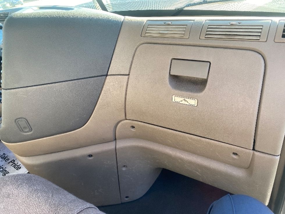 Day Cab Tractor-Heavy Duty Tractors-Freightliner-2018-Cascadia 12564ST-Ocala-FL-610,843\n\t\tmiles-$ 25,500 - Image 13