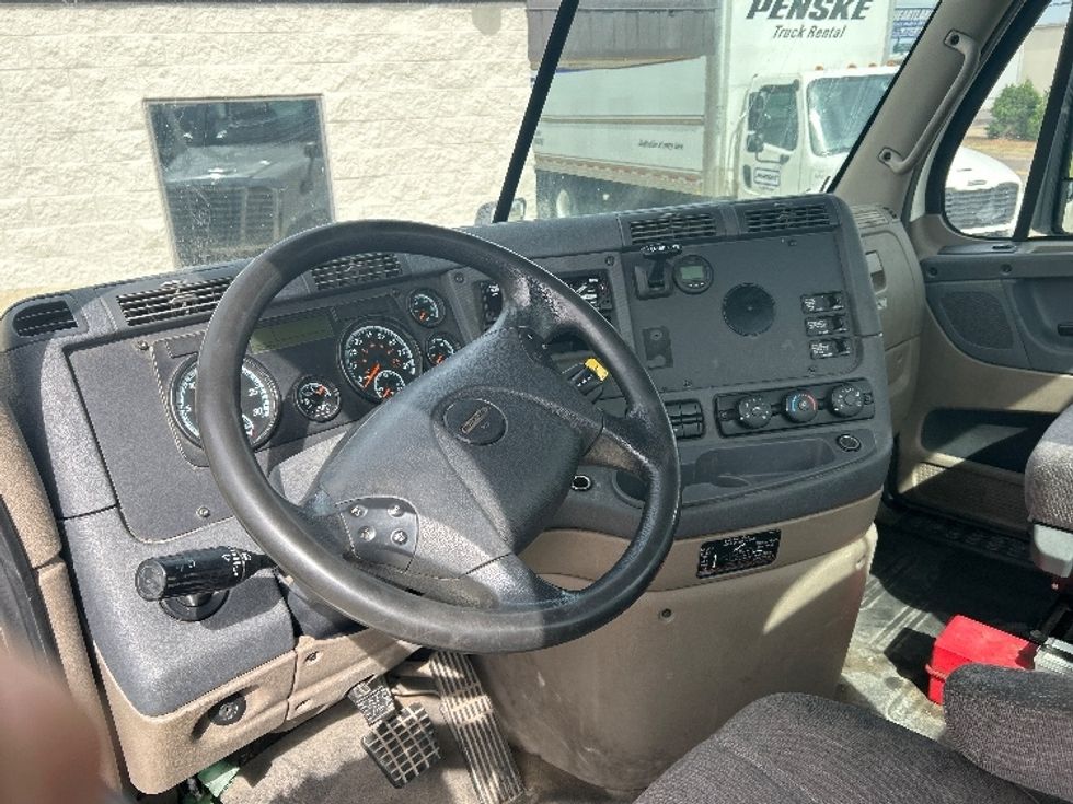 Day Cab Tractor-Heavy Duty Tractors-Freightliner-2018-Cascadia 12564ST-Oklahoma City-OK-330,664\n\t\tmiles-$ 40,500 - Image 10