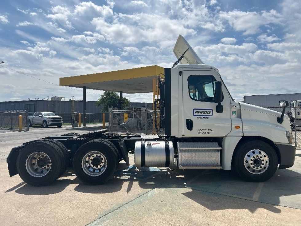 Day Cab Tractor-Heavy Duty Tractors-Freightliner-2018-Cascadia 12564ST-Oklahoma City-OK-330,664\n\t\tmiles-$ 40,500 - Image 8