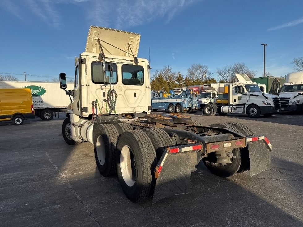 Day Cab Tractor-Heavy Duty Tractors-Freightliner-2018-Cascadia 12564ST-Parsippany-NJ-239,713\n\t\tmiles-$ 50,250 - Image 5